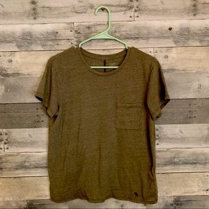 ❗️$5❗️Women’s A+F olive pocket tee size S